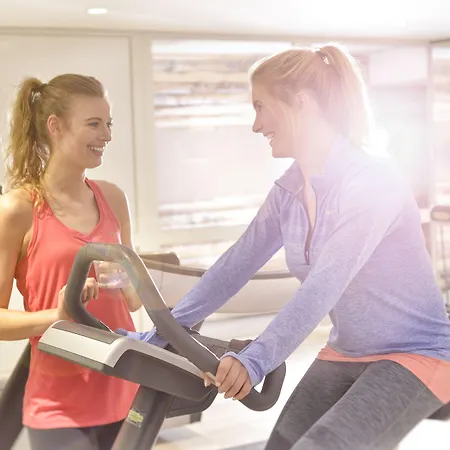 فندق Dorint Am Nuerburgring Hocheifel نوربرغ