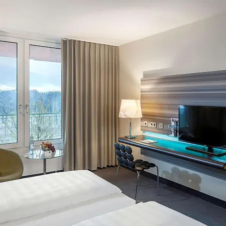 Dorint Am Nuerburgring Hocheifel Otel Nürburg