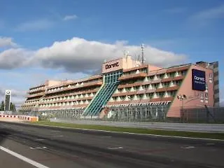 Dorint Am Nuerburgring Hocheifel Otel